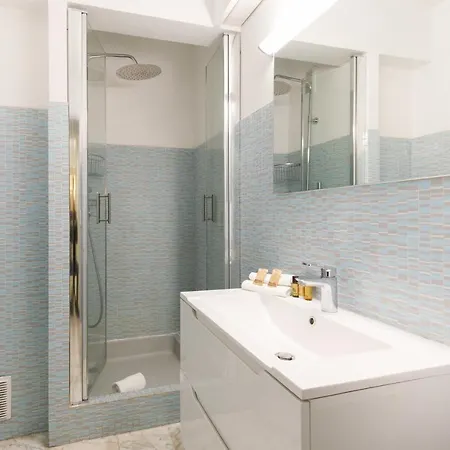 Laperouse Yourhosthelper Apartment *